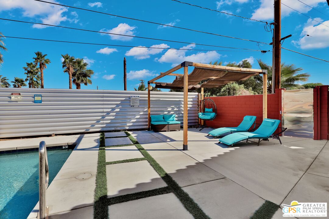 300 West Pico Road Palm Springs, CA 92262 - Photo 15 of 35