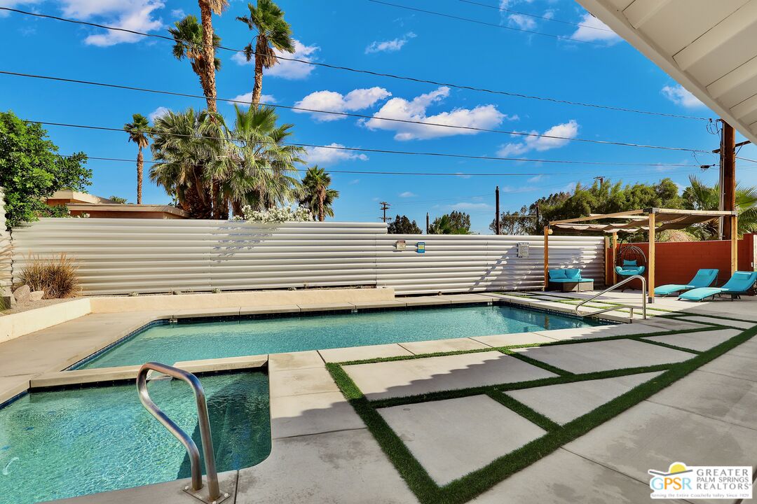 300 West Pico Road Palm Springs, CA 92262 - Photo 18 of 35