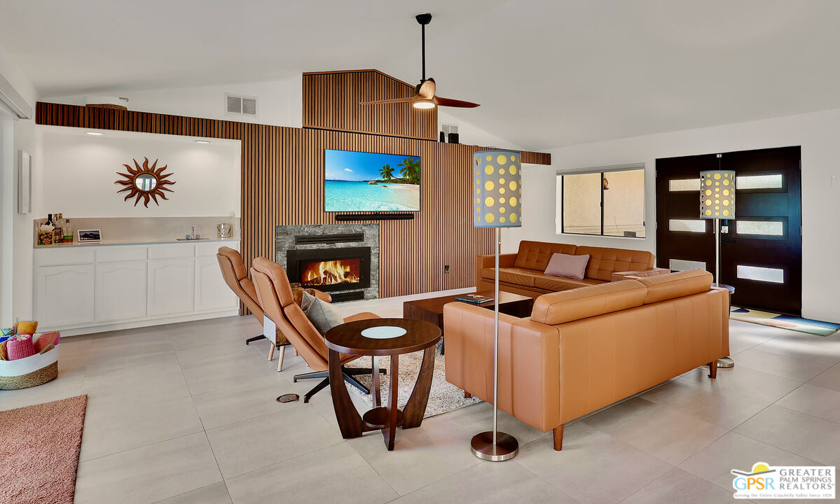 300 West Pico Road Palm Springs, CA 92262 - Photo 4 of 35