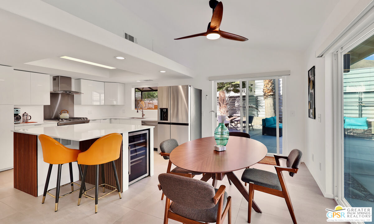 300 West Pico Road Palm Springs, CA 92262 - Photo 8 of 35