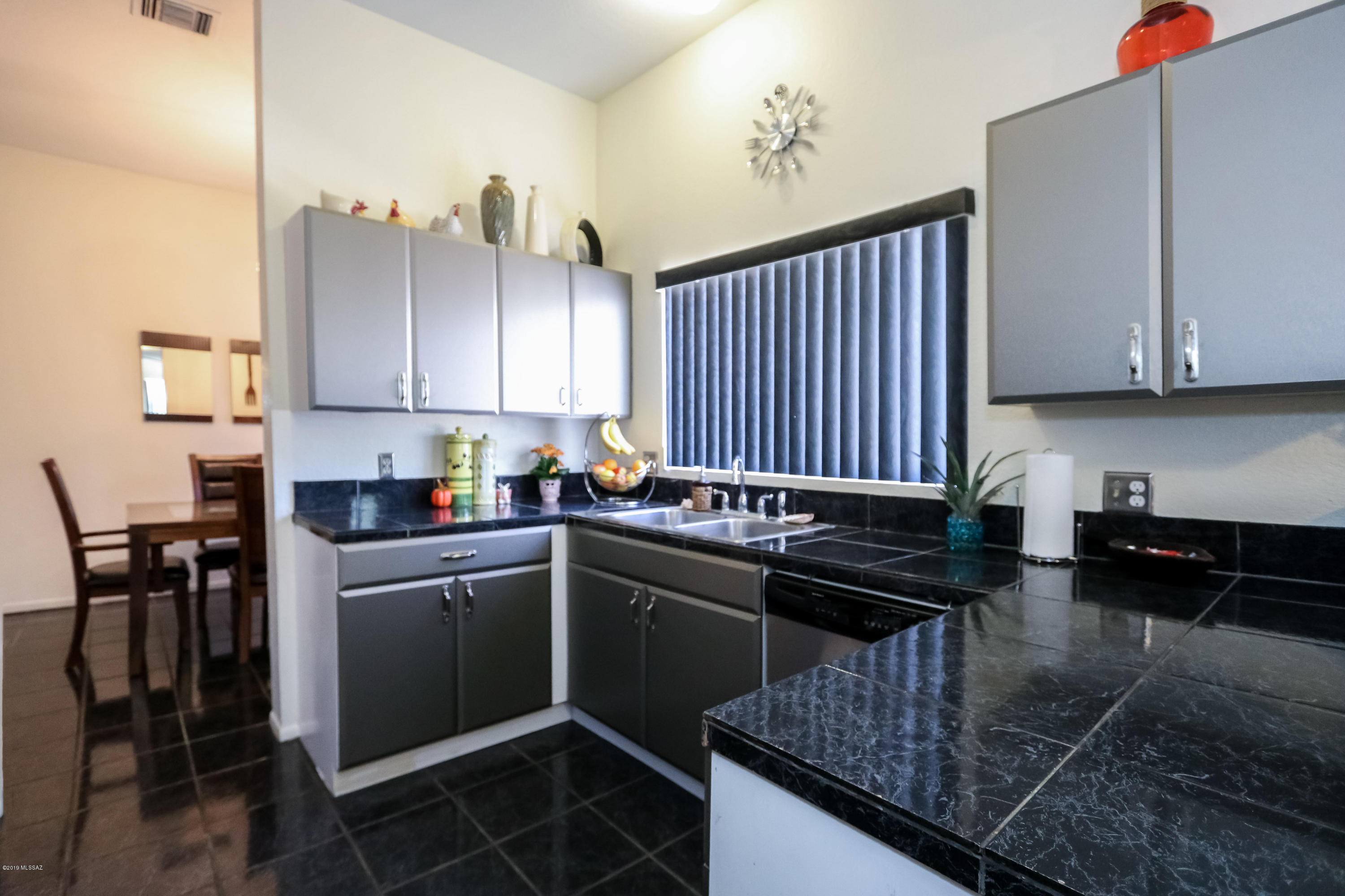 2600 West Flamebrook Road Tucson, AZ 85741 - Photo 12 of 32 Gallery Image 12