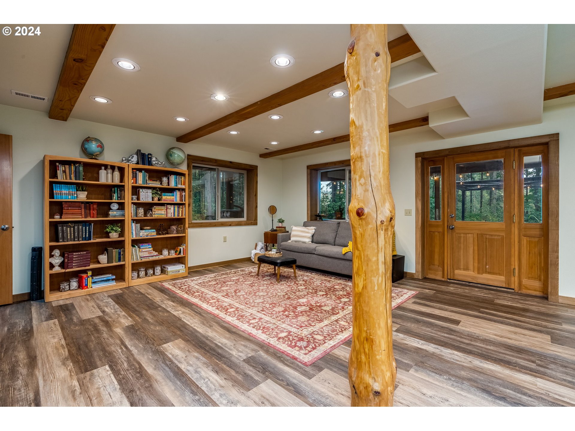 16527 Northwest Sheltered Nook Road Portland, OR 97231 - Photo 27 of 48 Gallery Image 27