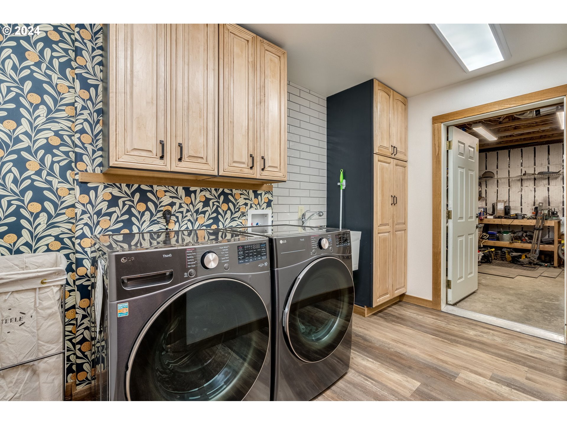 16527 Northwest Sheltered Nook Road Portland, OR 97231 - Photo 36 of 48 Gallery Image 36