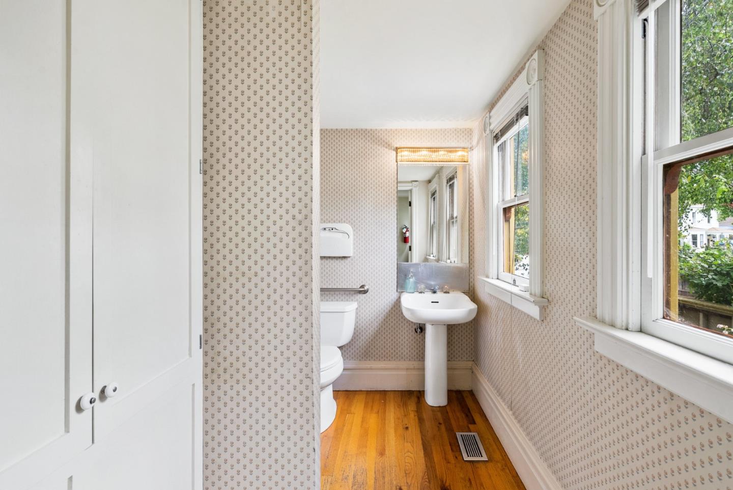 603 Mission Street Santa Cruz, CA 95060 - Photo 25 of 77