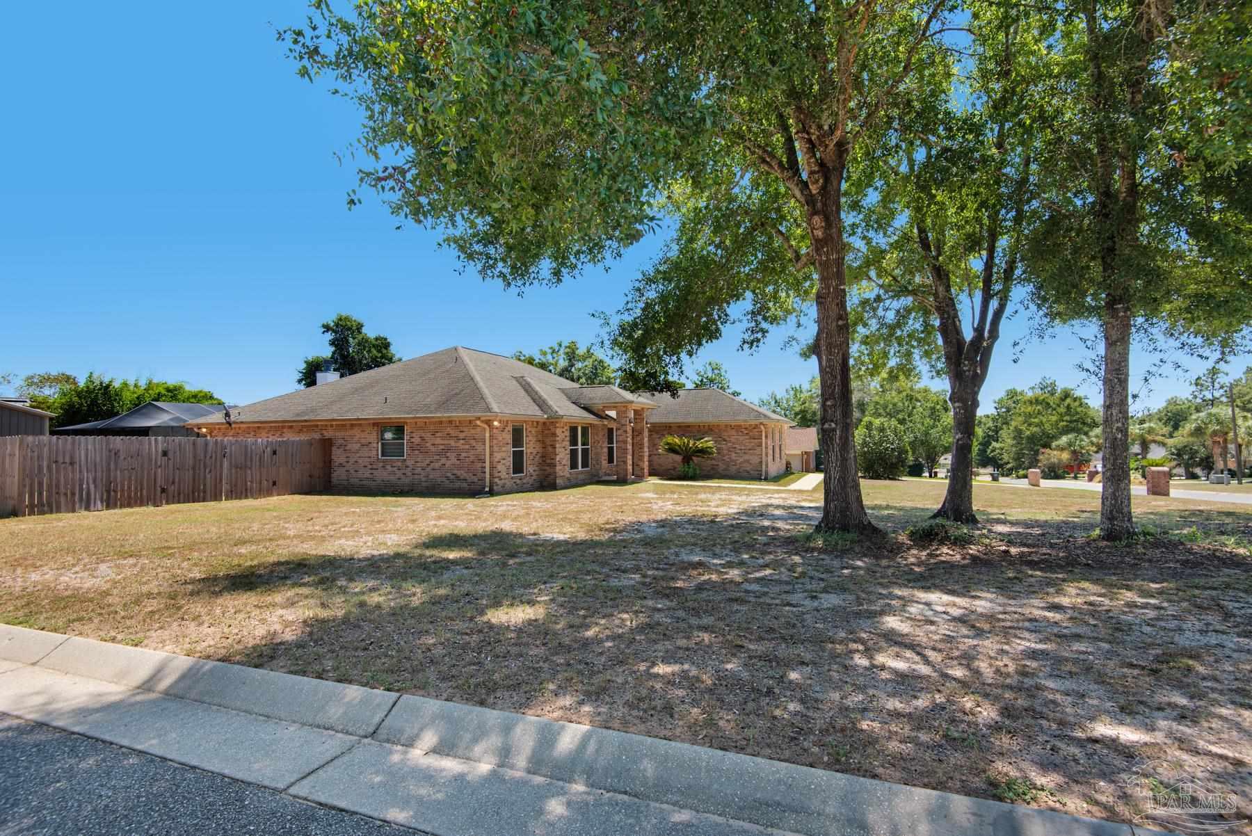 5945 Ridgeview Drive Milton, FL 32570 - Photo 4 of 56
