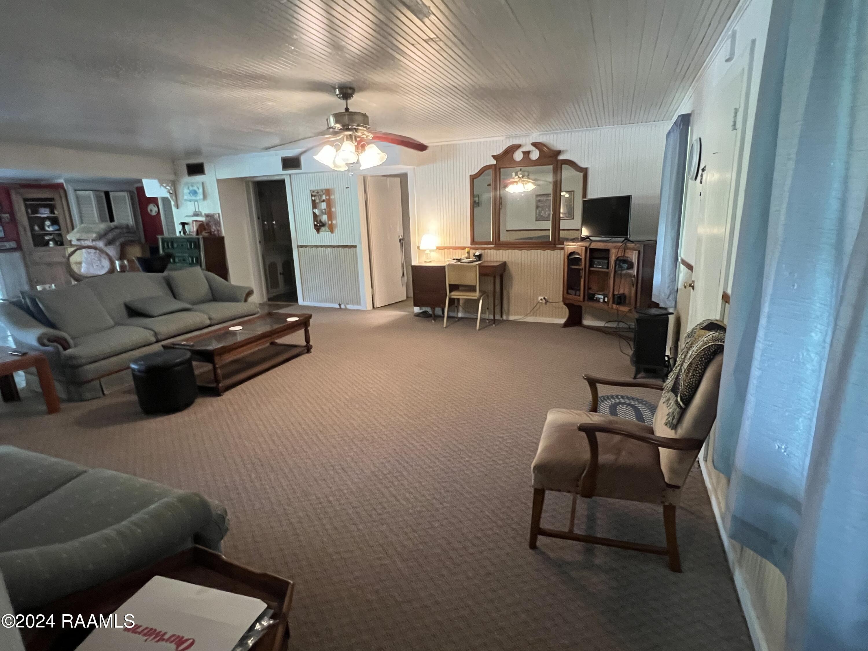6624 Spillway Road Port Barre, LA 70577 - Photo 4 of 34 IMG_1405