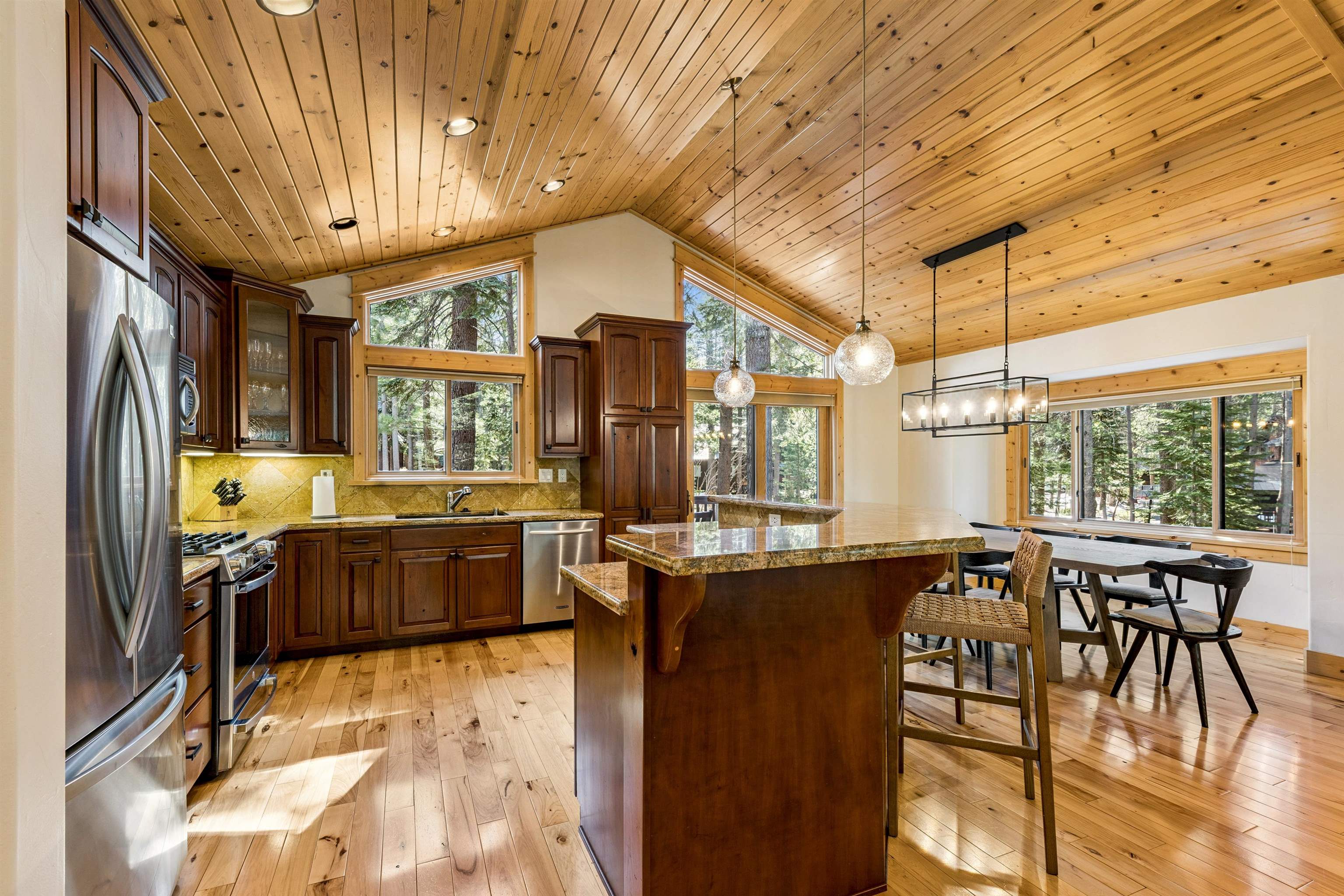 11749 Baden Road Truckee, CA 96161 - Photo 10 of 28