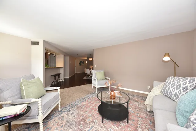 $179,000 | 270 East Highland Avenue, Unit 214, Milwaukee, WI 53202