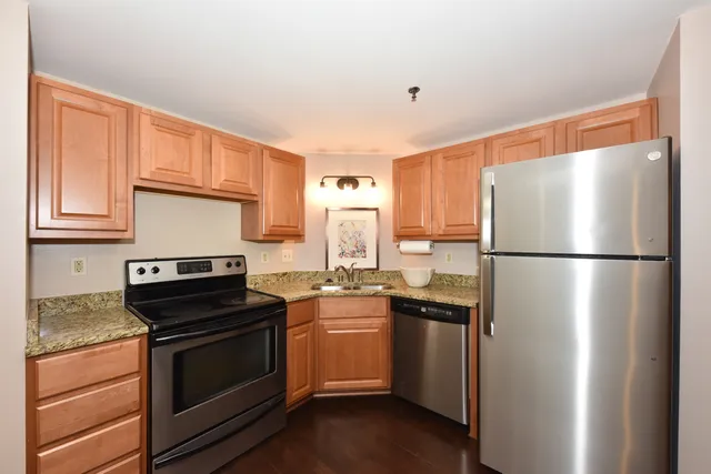 $179,000 | 270 East Highland Avenue, Unit 214, Milwaukee, WI 53202