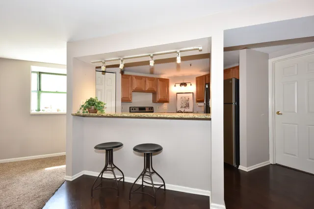 $179,000 | 270 East Highland Avenue, Unit 214, Milwaukee, WI 53202