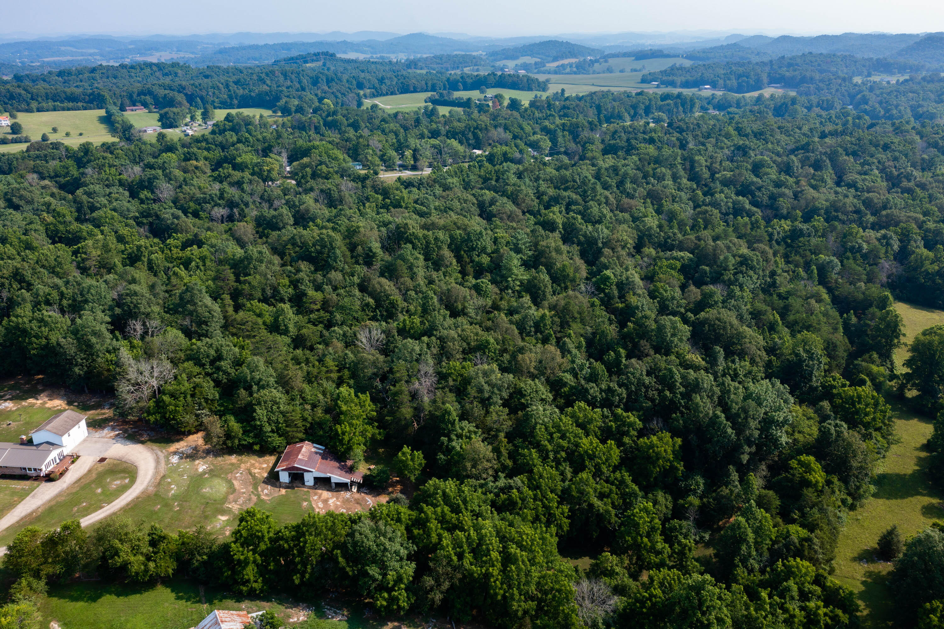 349 Combs Road Bluff City, TN 37618 - Photo 24 of 64 349 Combs Rd-7
