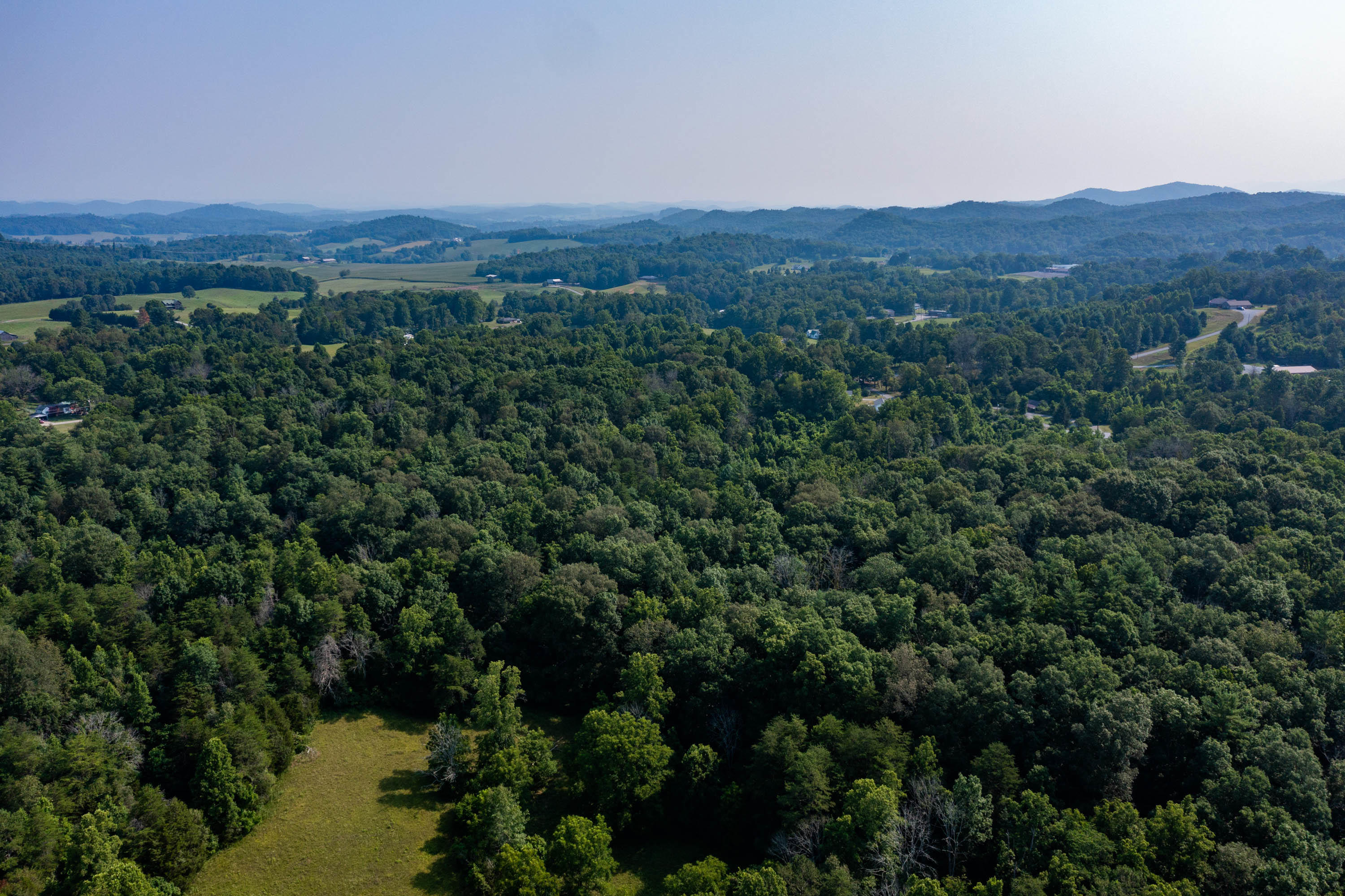 349 Combs Road Bluff City, TN 37618 - Photo 28 of 64 349 Combs Rd-11
