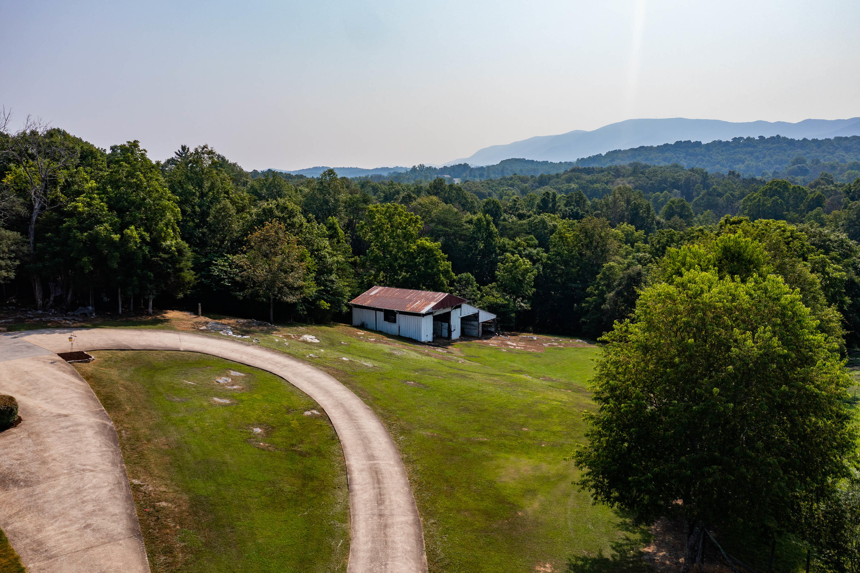 349 Combs Road Bluff City, TN 37618 - Photo 31 of 64 349 Combs Rd-16