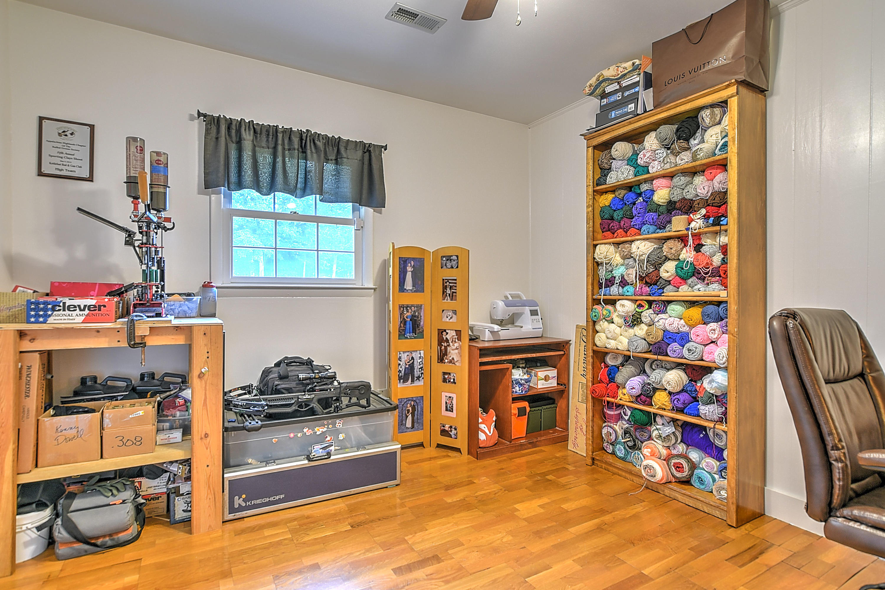 349 Combs Road Bluff City, TN 37618 - Photo 35 of 64 349 Combs-6