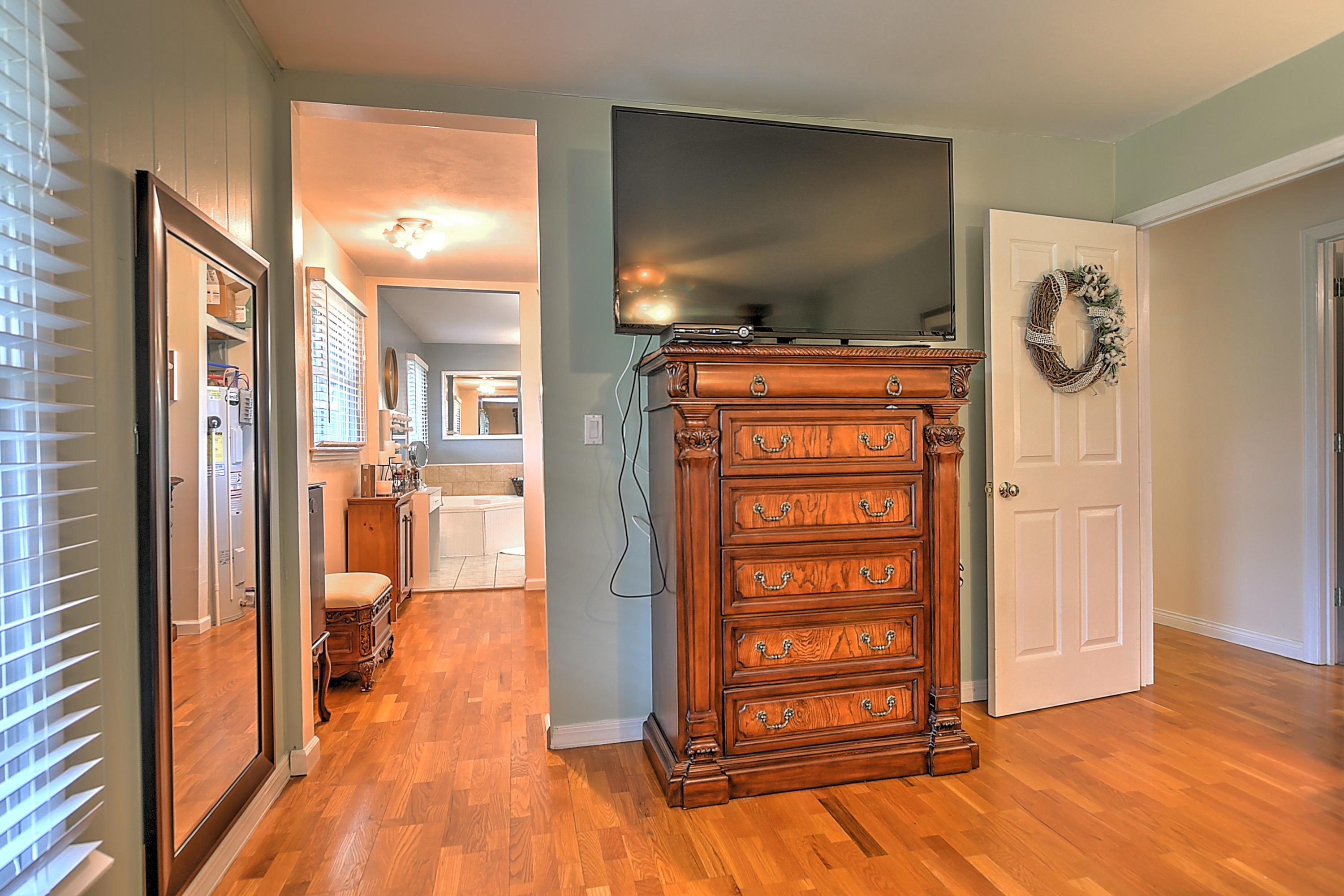 349 Combs Road Bluff City, TN 37618 - Photo 40 of 64 349 Combs-11