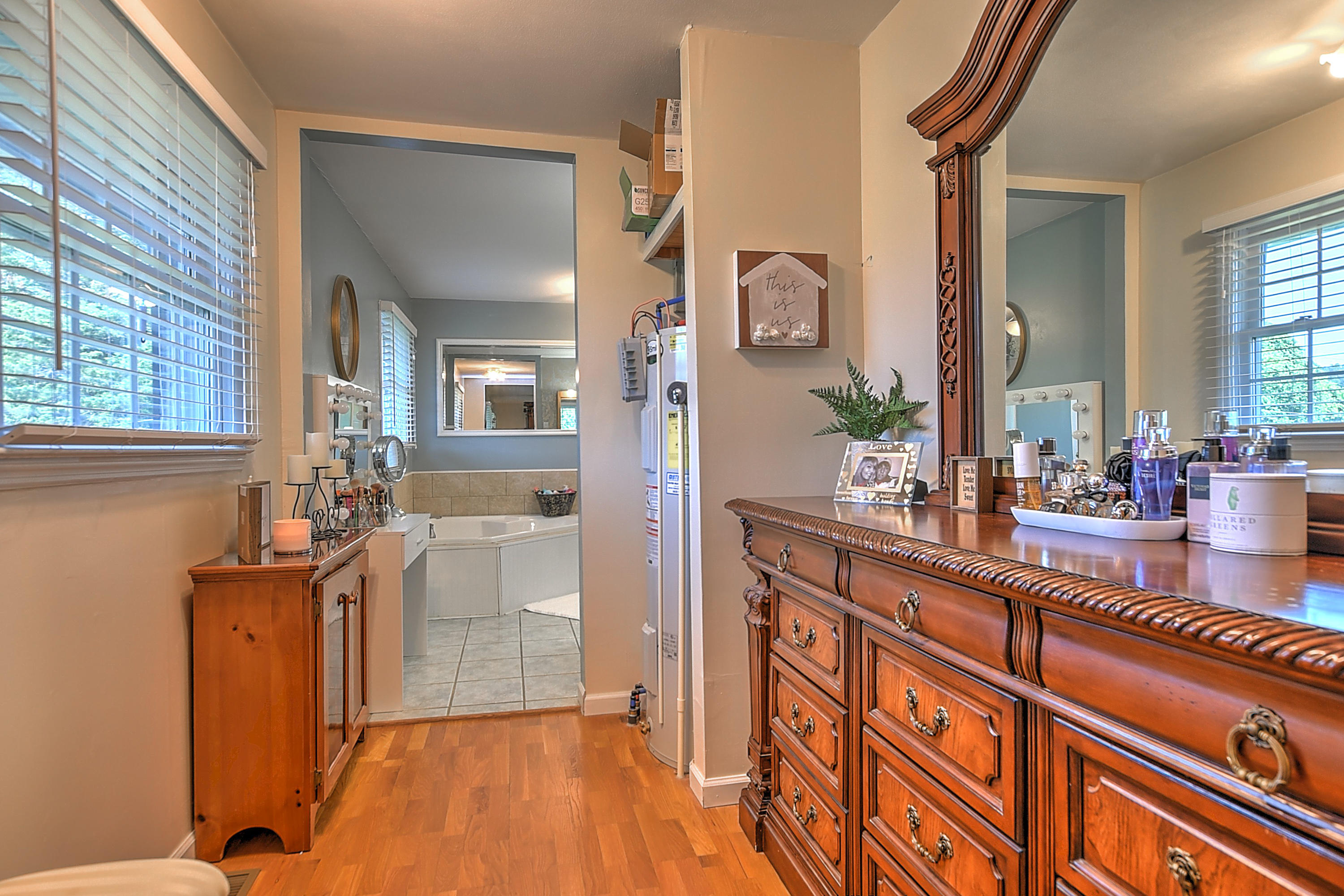 349 Combs Road Bluff City, TN 37618 - Photo 41 of 64 349 Combs-12