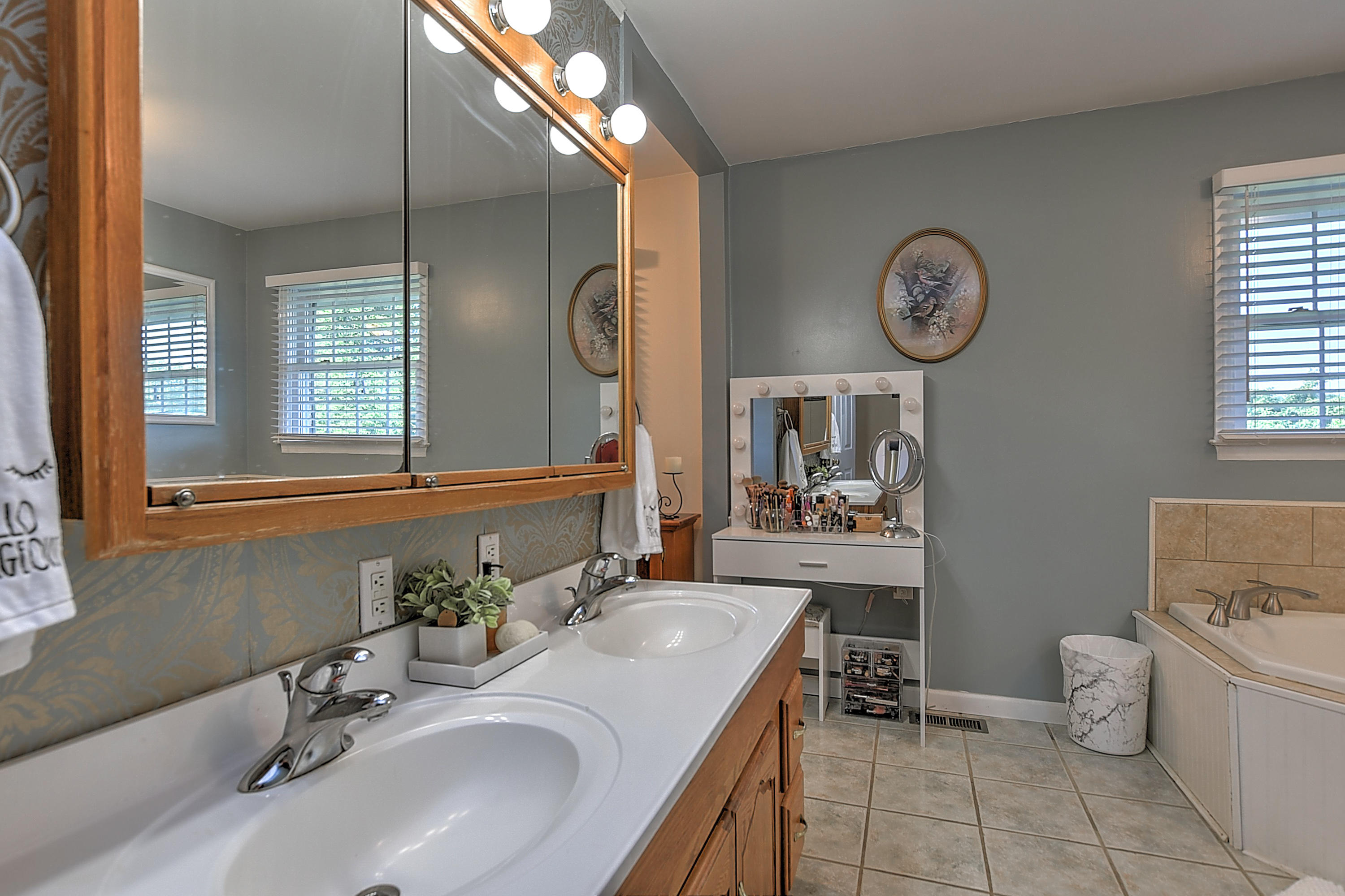 349 Combs Road Bluff City, TN 37618 - Photo 42 of 64 349 Combs-13