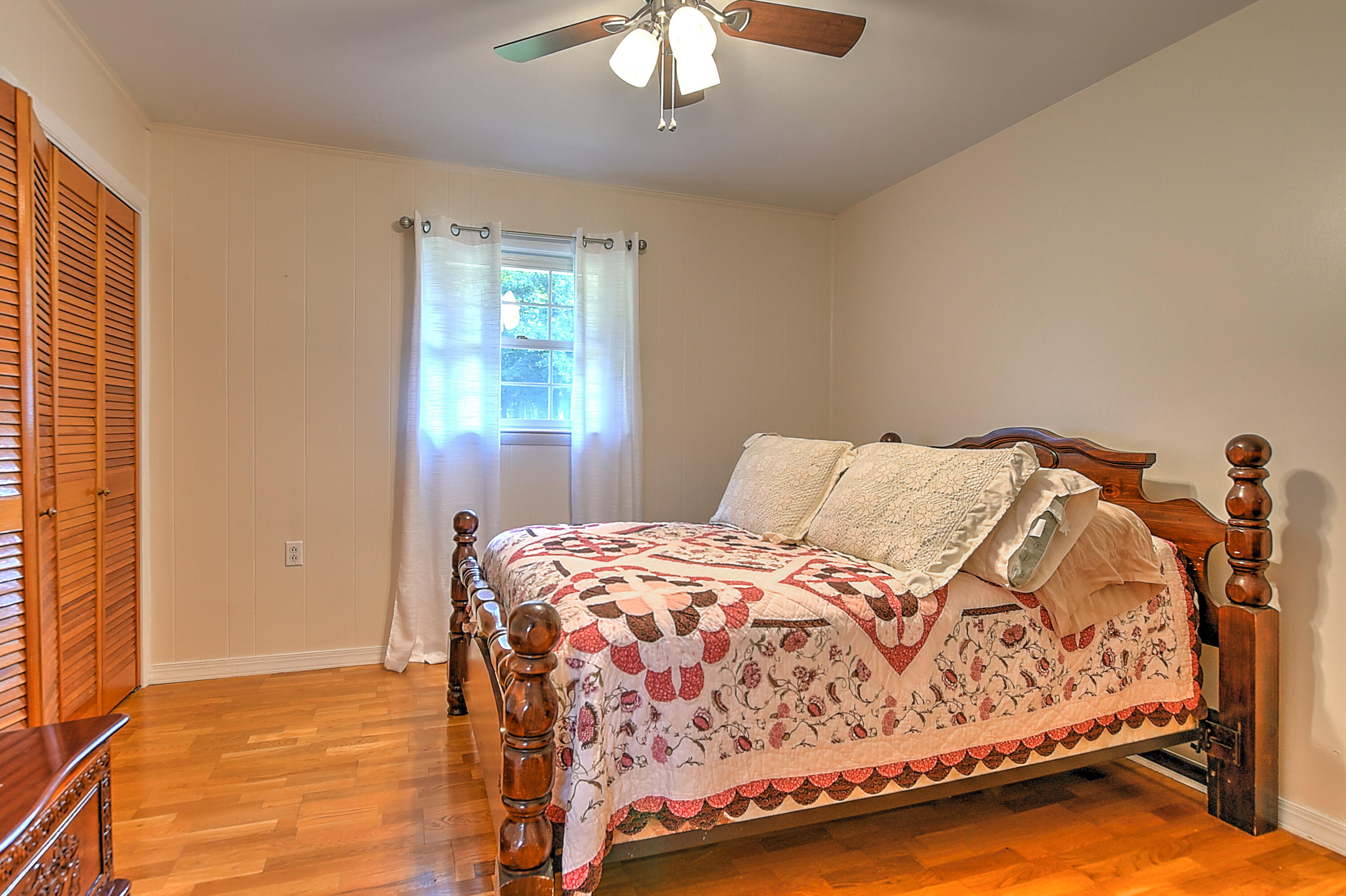 349 Combs Road Bluff City, TN 37618 - Photo 48 of 64 349 Combs-19