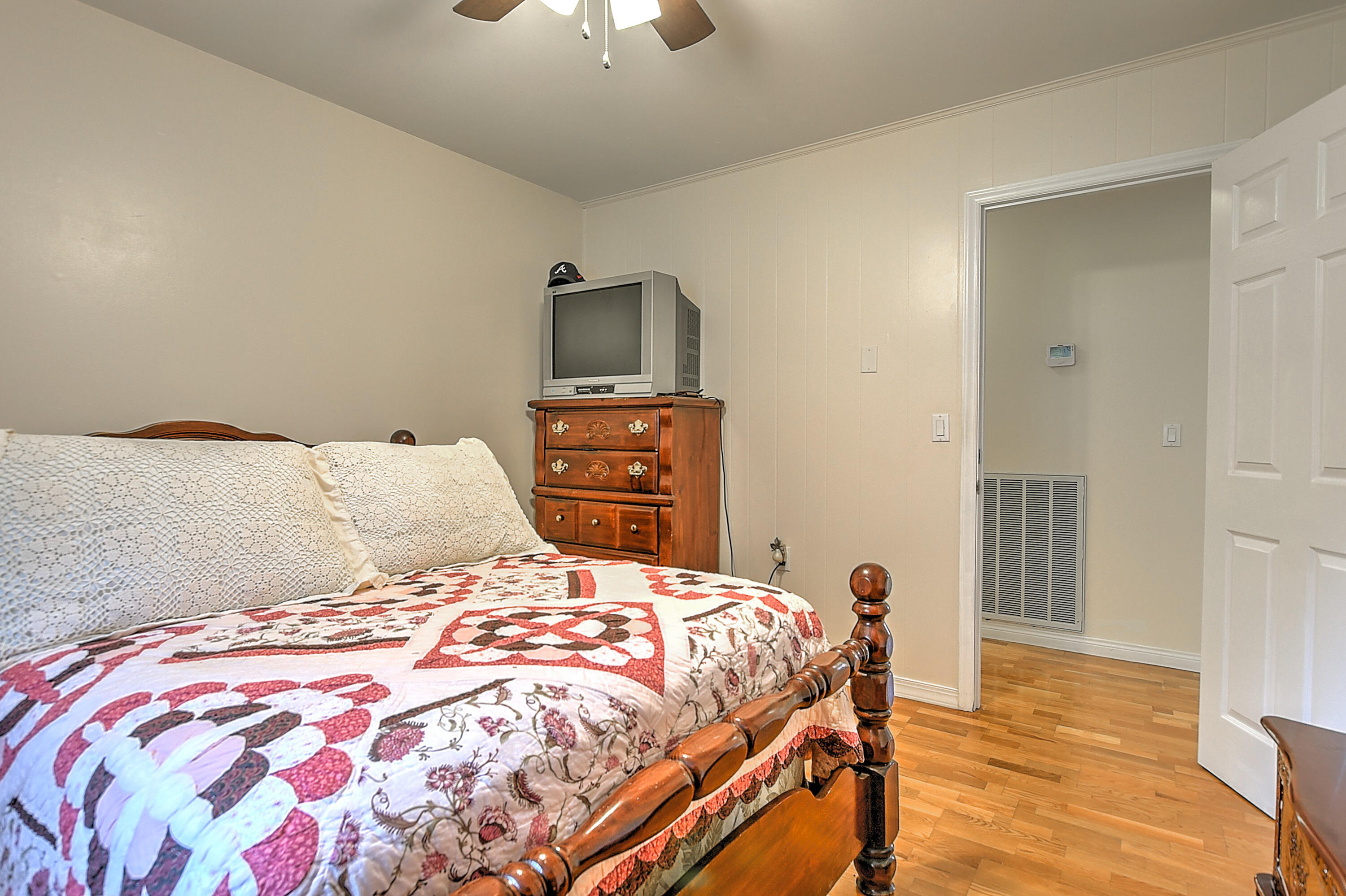 349 Combs Road Bluff City, TN 37618 - Photo 50 of 64 349 Combs-21