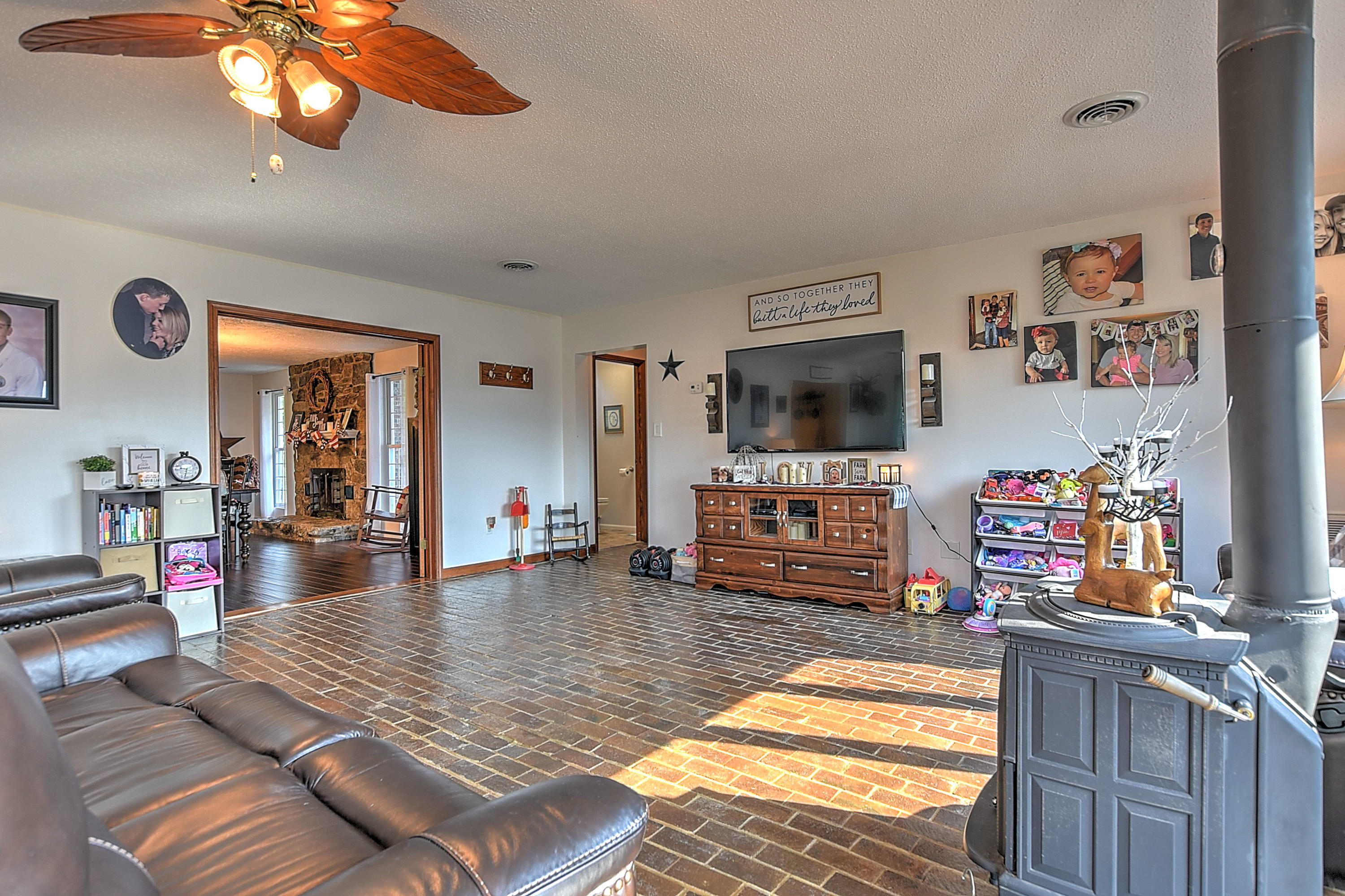 349 Combs Road Bluff City, TN 37618 - Photo 54 of 64 349 Combs-33