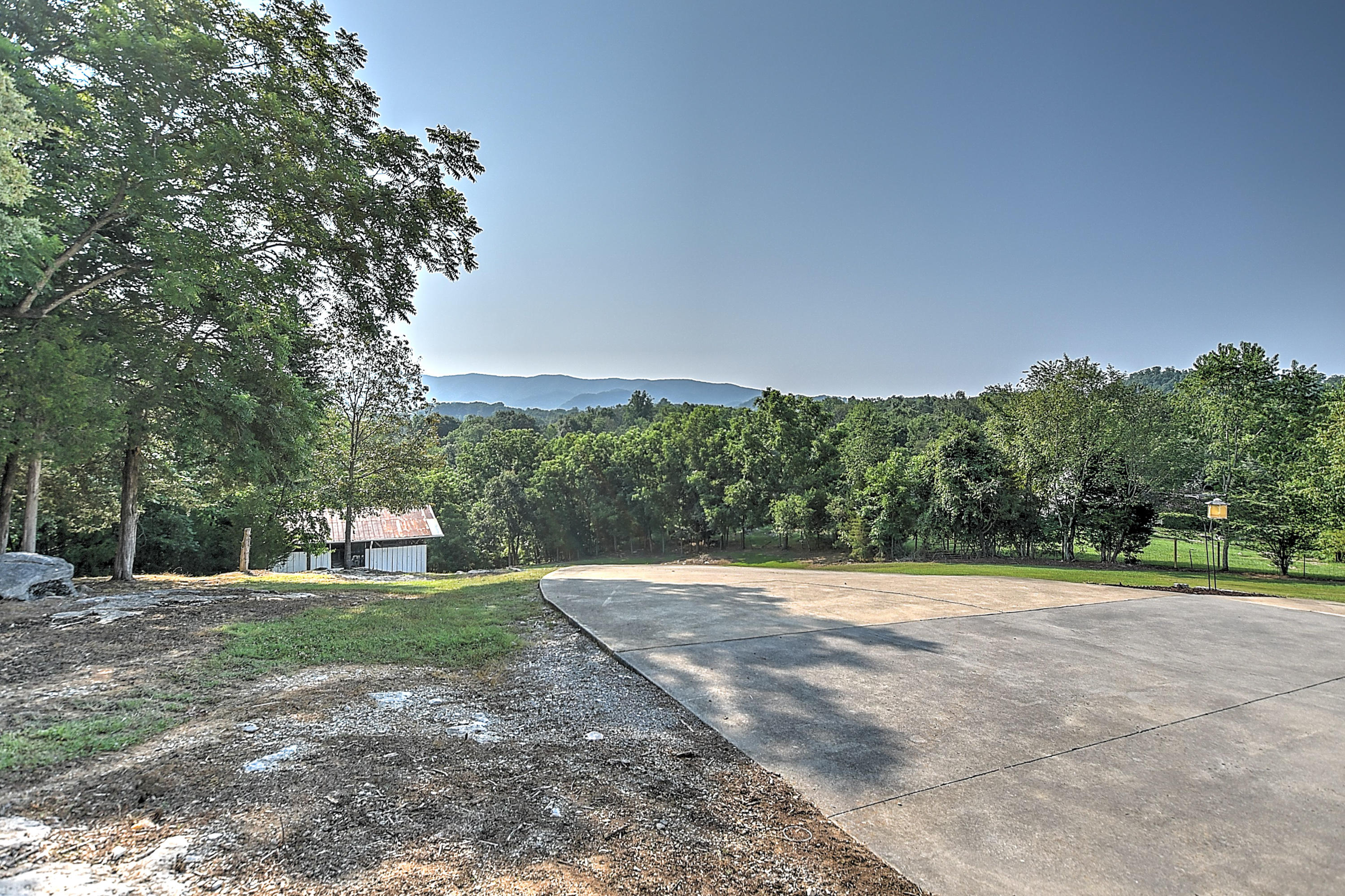 349 Combs Road Bluff City, TN 37618 - Photo 62 of 64 349 Combs-45