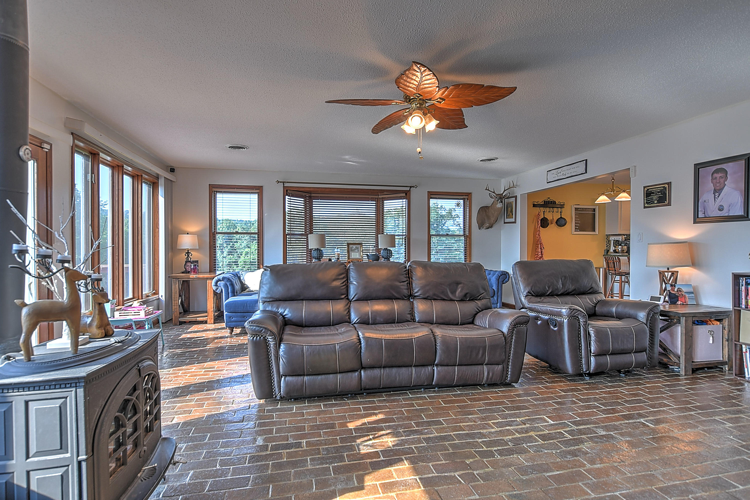 349 Combs Road Bluff City, TN 37618 - Photo 10 of 64 349 Combs-34