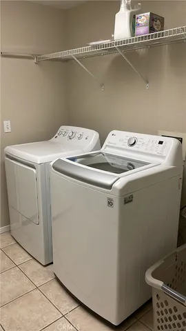 $630,000 | 612 West Packwood Court, Visalia, CA 93277