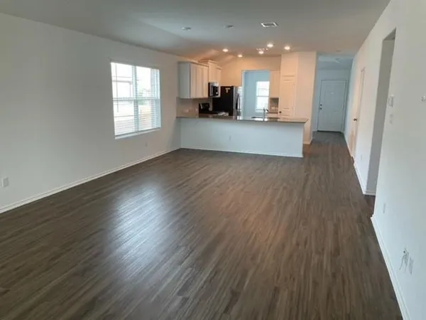 $1,995 | 5817 Bianca Drive, Round Rock, TX 78665