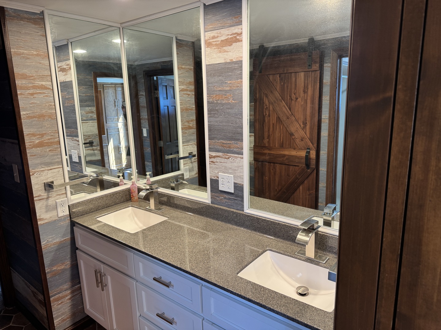 403 Mitchell Street Benton, IL 62812 - Photo 25 of 44 a bathroom with a sink and a mirror