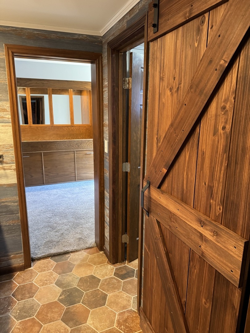 403 Mitchell Street Benton, IL 62812 - Photo 27 of 44 a view of an entryway