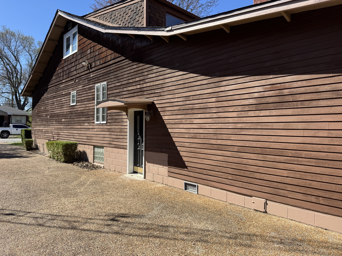 403 Mitchell Street Benton, IL 62812 - Photo 43 of 44 a view of a house with a garage