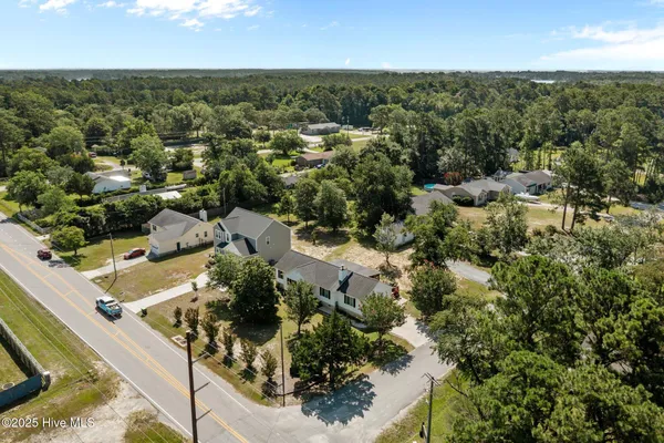 $288,900 | 803 Wood Creek Drive, Hubert, NC 28539