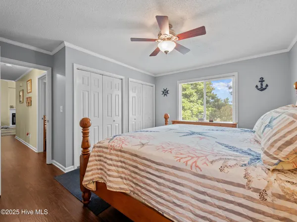 $288,900 | 803 Wood Creek Drive, Hubert, NC 28539