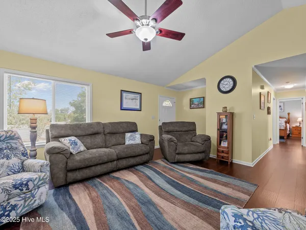 $288,900 | 803 Wood Creek Drive, Hubert, NC 28539