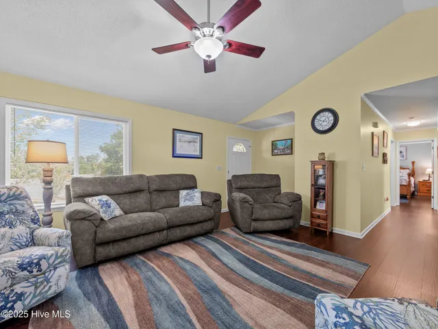 $288,900 | 803 Wood Creek Drive, Hubert, NC 28539