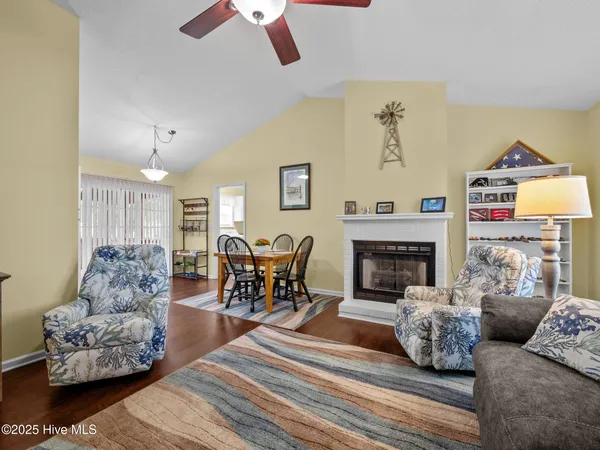 $288,900 | 803 Wood Creek Drive, Hubert, NC 28539