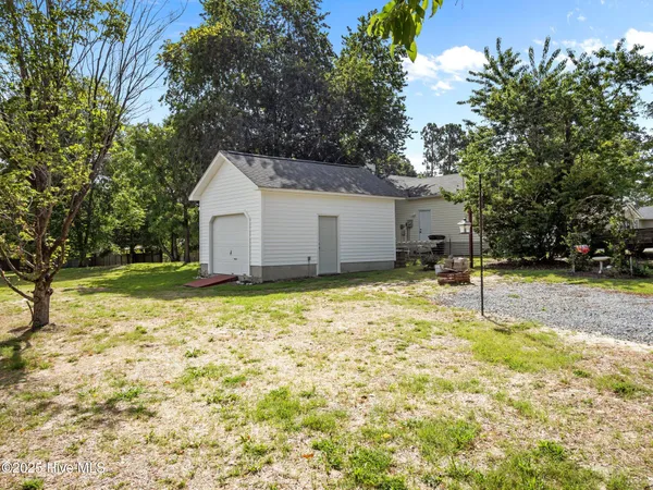 $288,900 | 803 Wood Creek Drive, Hubert, NC 28539