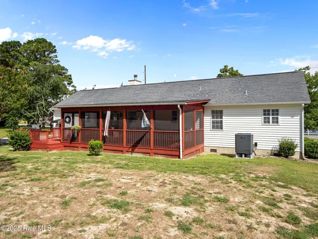 $288,900 | 803 Wood Creek Drive, Hubert, NC 28539