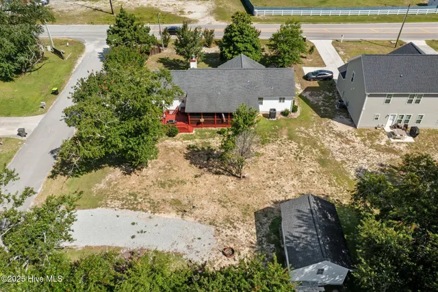 $288,900 | 803 Wood Creek Drive, Hubert, NC 28539