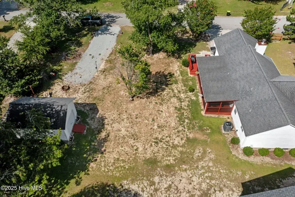 $288,900 | 803 Wood Creek Drive, Hubert, NC 28539