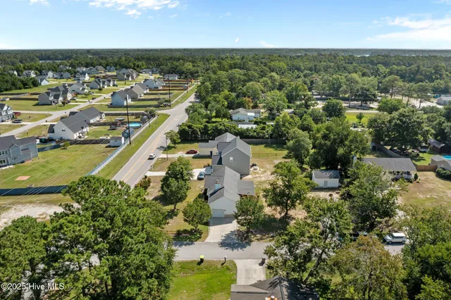 $288,900 | 803 Wood Creek Drive, Hubert, NC 28539