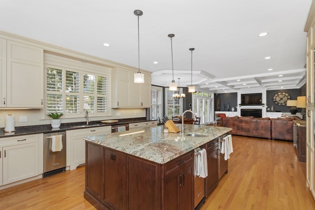 48 McCarthy Road Newton, MA 02459 - Photo 15 of 42