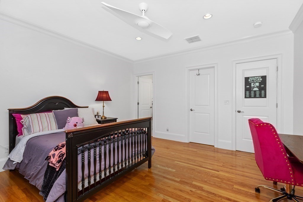48 McCarthy Road Newton, MA 02459 - Photo 24 of 42