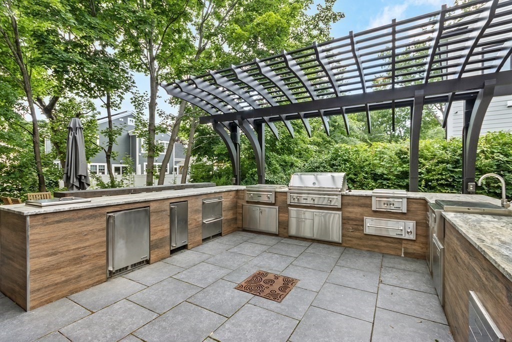 48 McCarthy Road Newton, MA 02459 - Photo 37 of 42