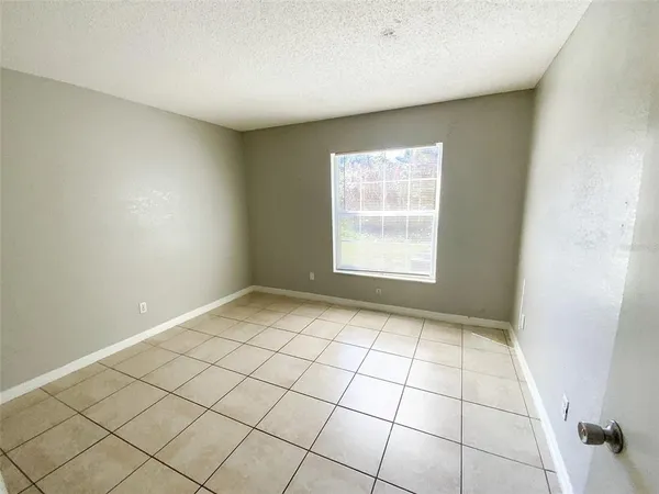 $1,300 | 2205 Irene Street, Unit 2, Lutz, FL 33559