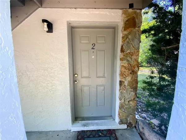 $1,300 | 2205 Irene Street, Unit 2, Lutz, FL 33559