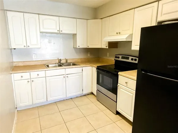 $1,300 | 2205 Irene Street, Unit 2, Lutz, FL 33559