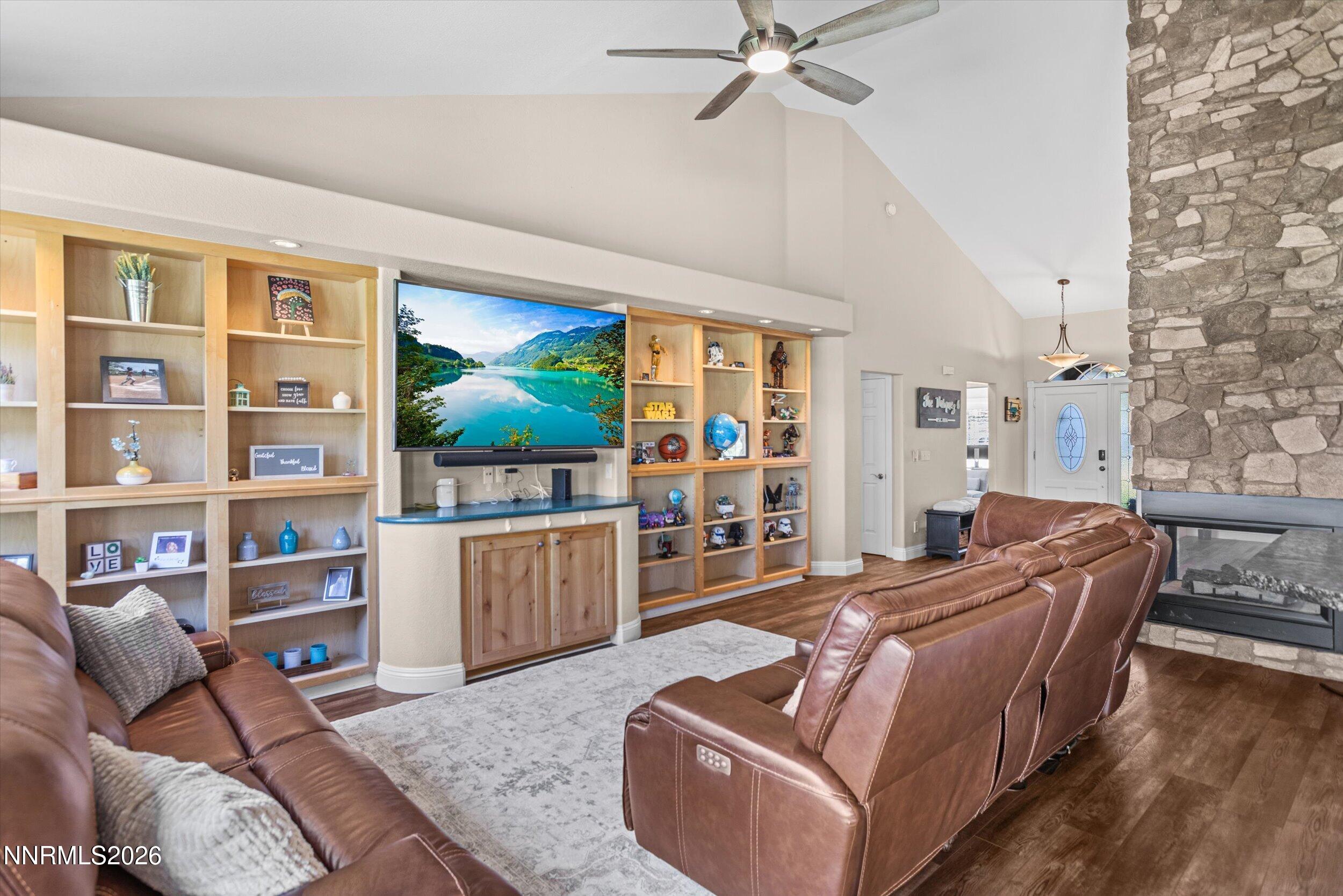 2226 Oak Ridge Drive Carson City, NV 89703 - Photo 6 of 46 06-0Y7A5277