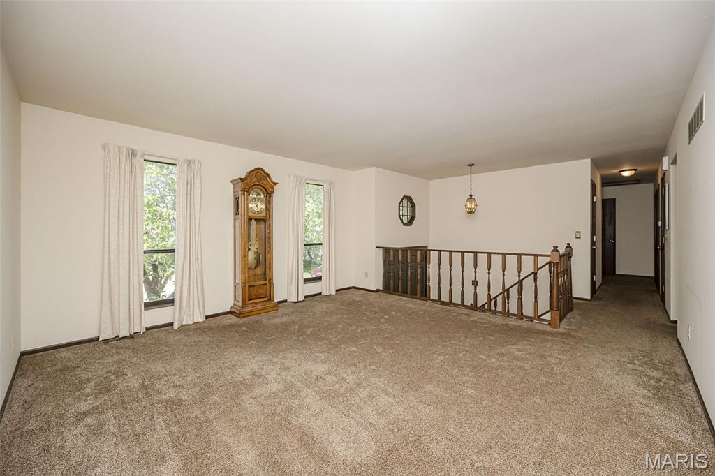 4216 Elkhart Lake Road St. Charles, MO 63304 - Photo 9 of 37