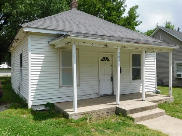 $45,000 | 305 East Forest Street, Pittsburg, KS 66762